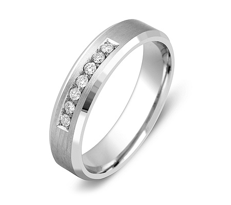 Фото «ZG-30006» Обручальное кольцо с 7 бриллиантами из белого золота